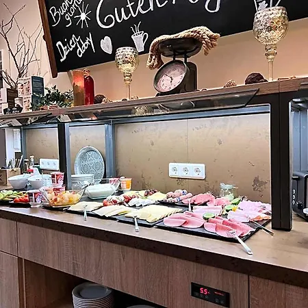Hotell Dh -deutsches Haus- 3*