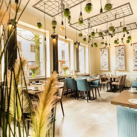 Dh -deutsches Haus- אמדן