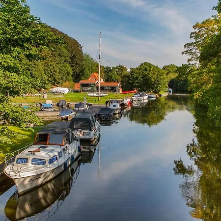 מלון Dh -deutsches Haus- 3*