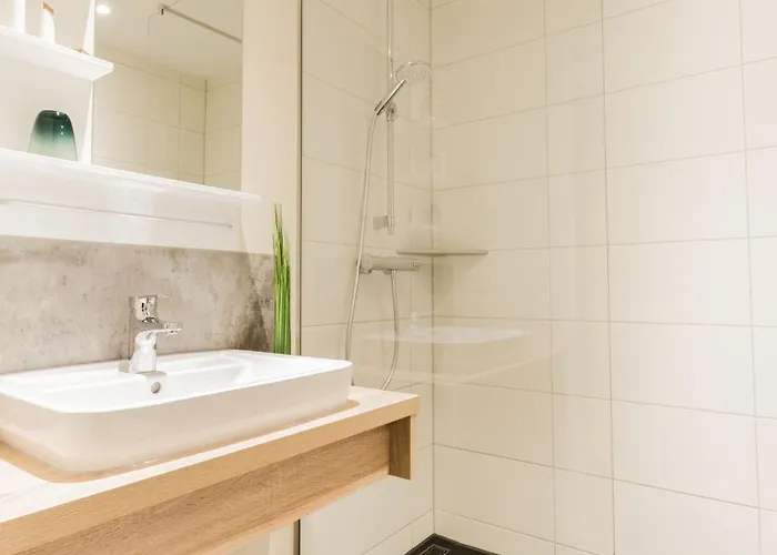 Hotel Dh -deutsches Haus-